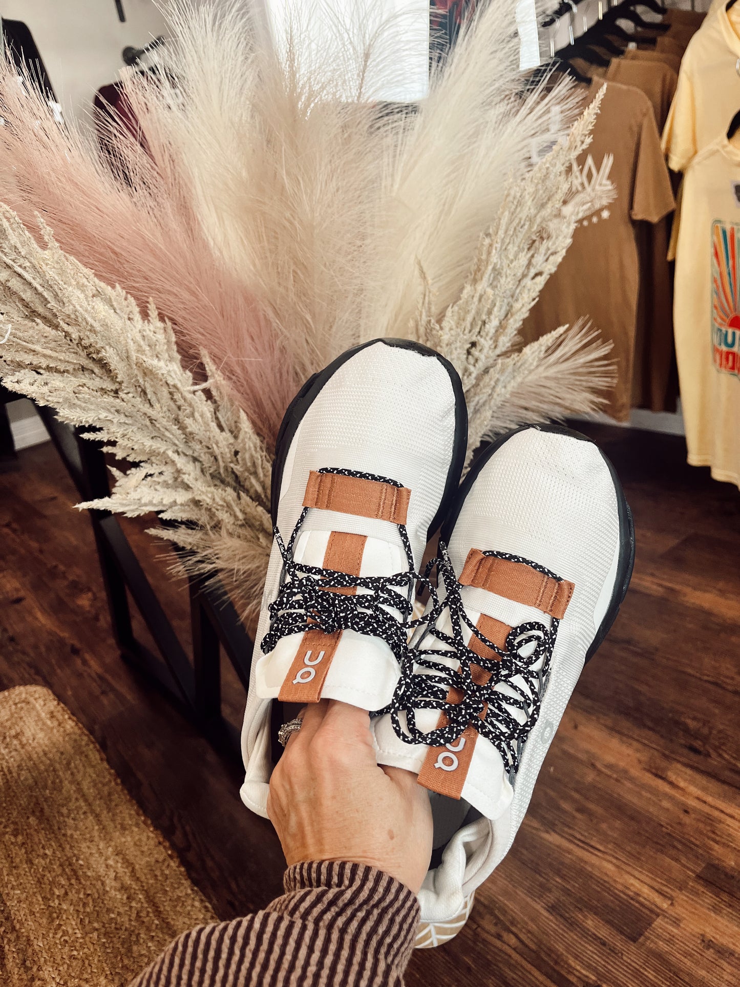 Toffee Top Sneakers (preorder)
