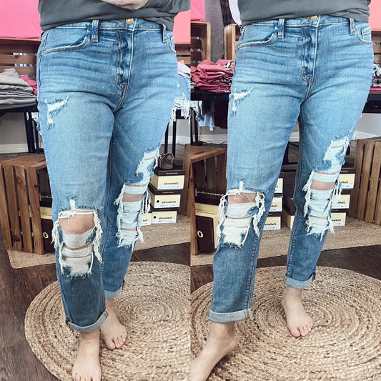 Frankie Mid-Rised Girlfriend Fit Jeans